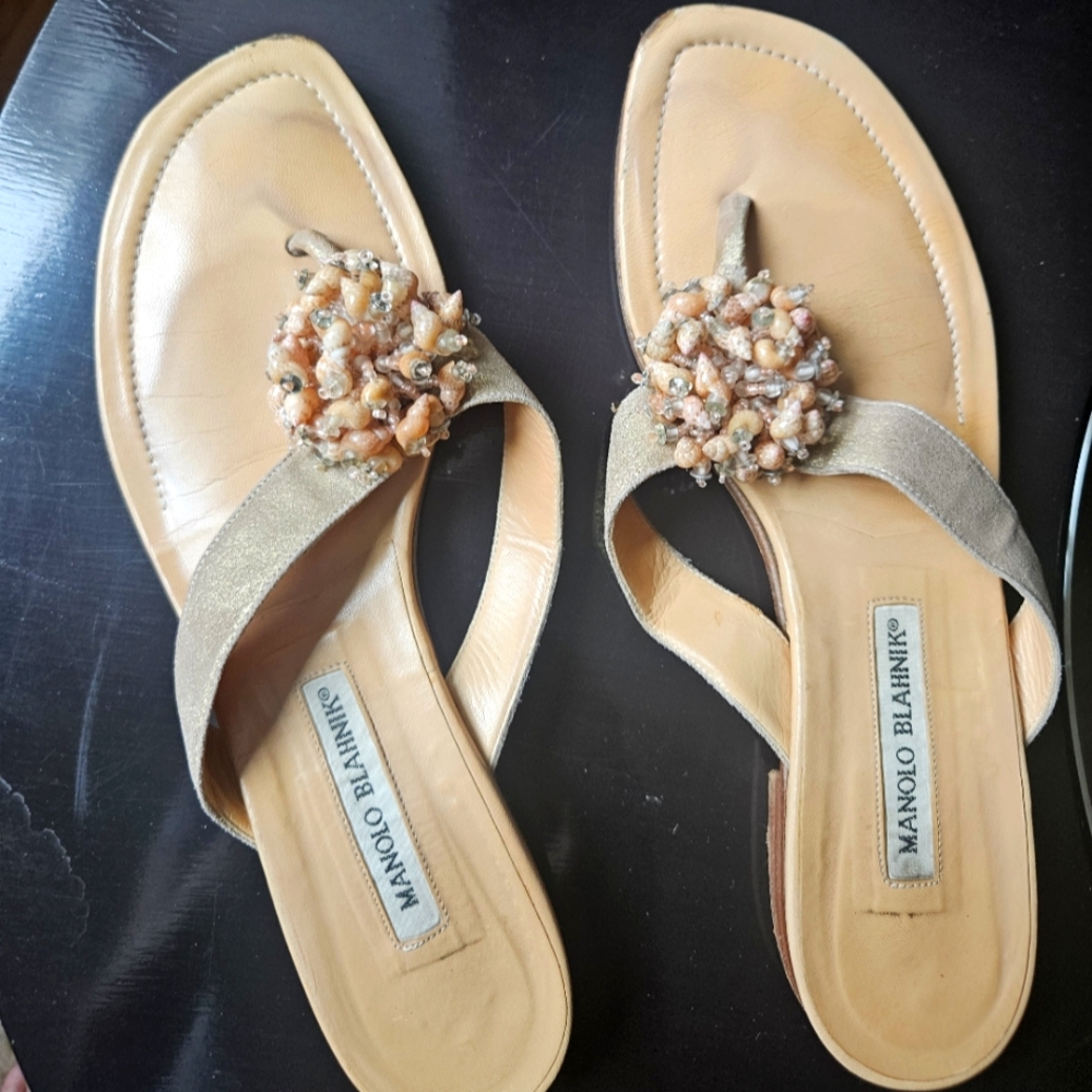 Manolo Blahnik Sandles. Comes With Shoe Bag.